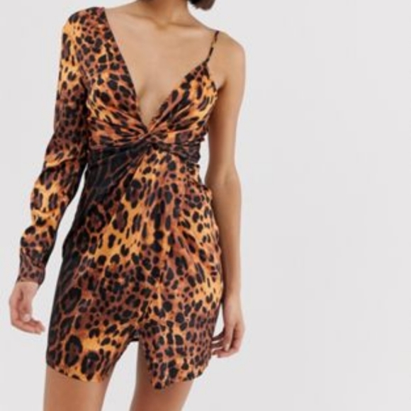 PrettyLittleThing Dresses & Skirts - NWT* Pretty Little Thing asymmetric mini d